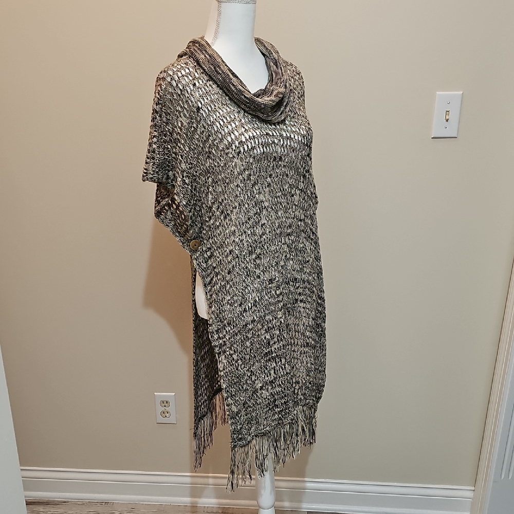 New Directions Black and Gray Cape with Fringe